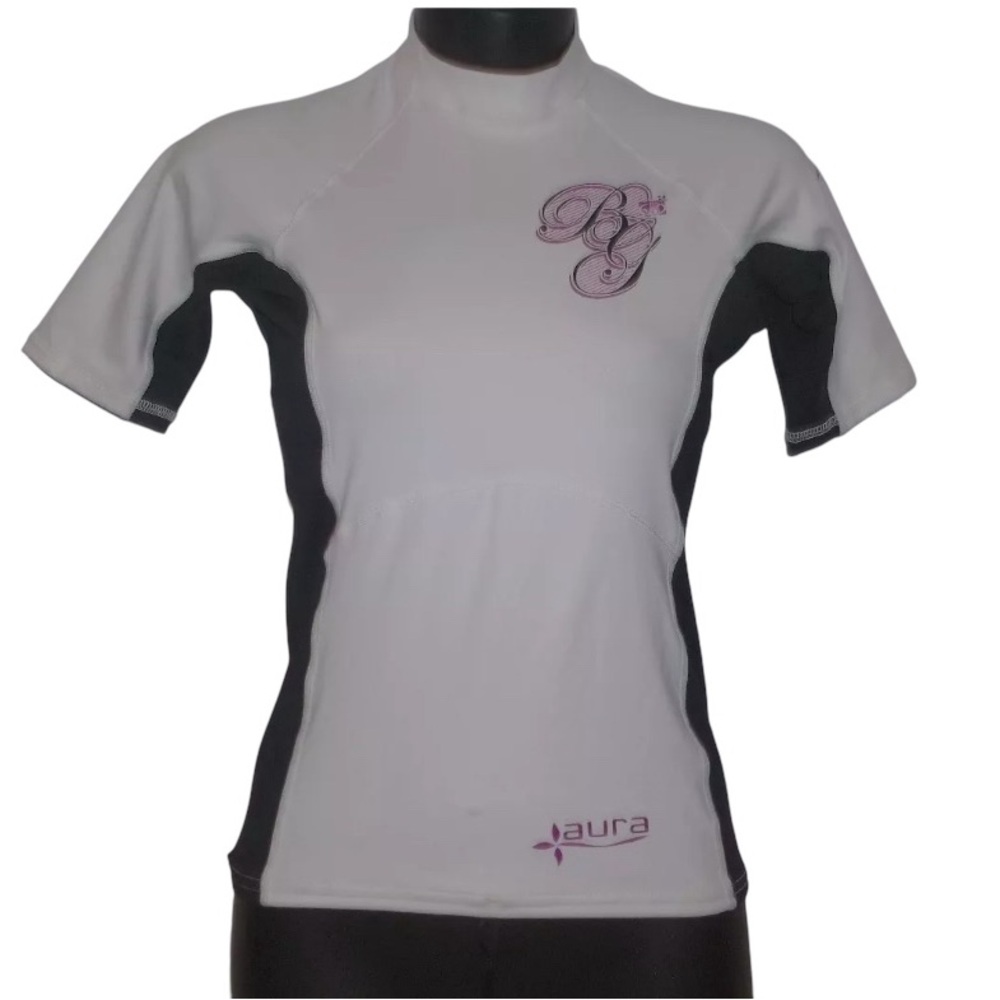 Body Glove Woman's Short Sleeve  Ultraviolet Sun Protection Shirt  Size M NEW.